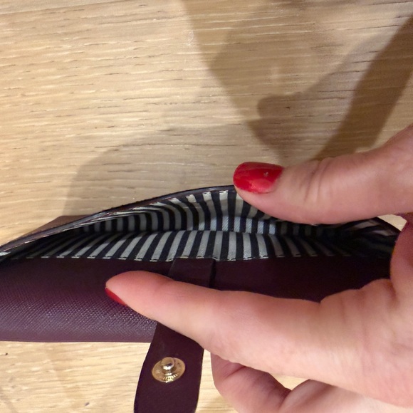 Kate Spade Burgundy Crossbody wallet/iPhone bag - Picture 5 of 11